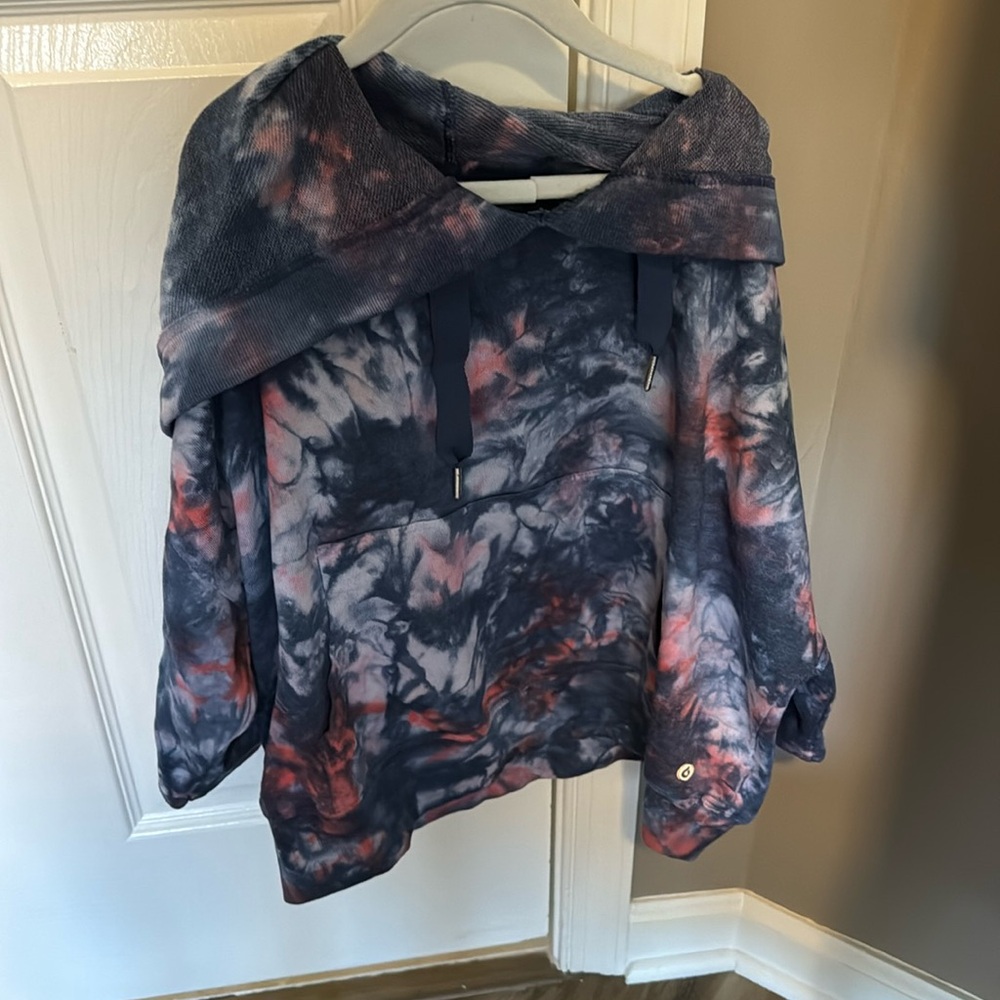 Mono b sweatshirt tshirt